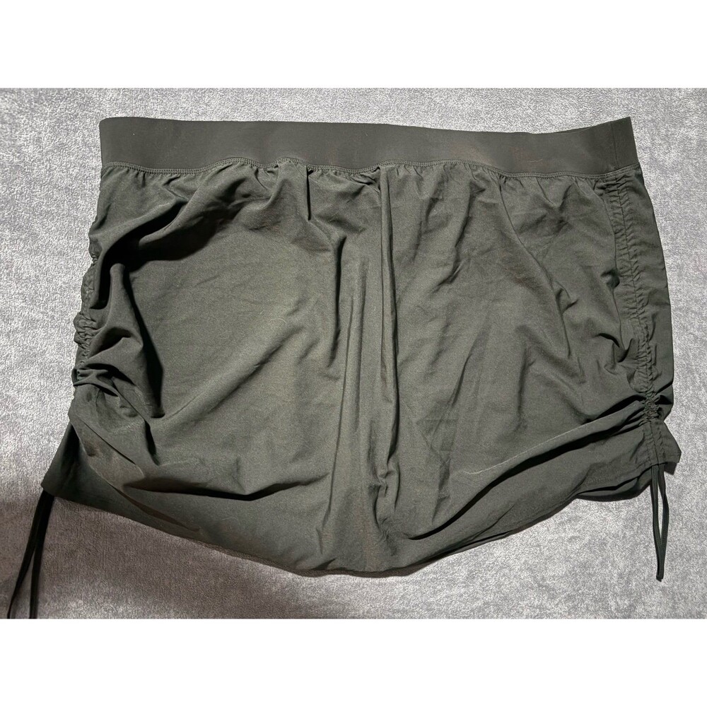 Torrid size 5 solid black shirred or touched side swim skirt bottoms